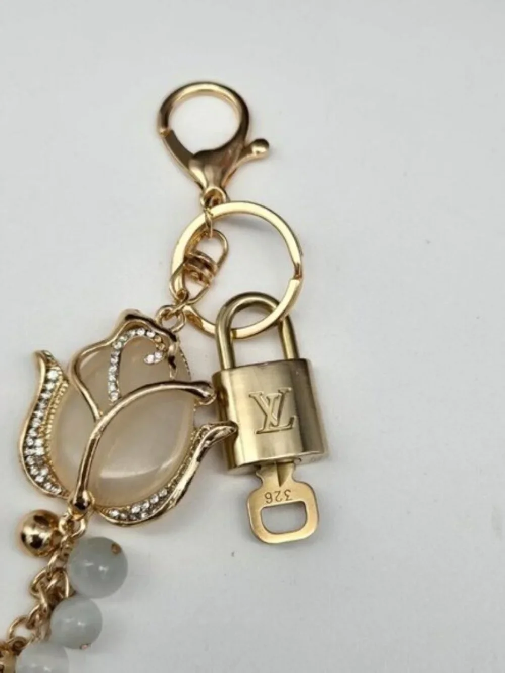 LV Authentic Gold Padlock 🔒 Key Set w/ Unbranded Flower Keychain Charm